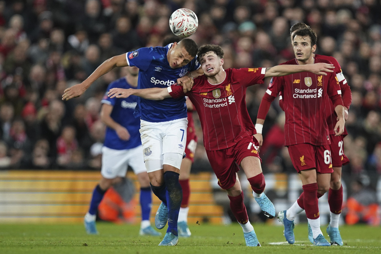 麦克丹尼尔斯第三节5中5轰12分，带领森林狼迫近比分