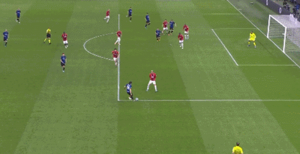 TA：曼联连续88个赛季有自家青训球员出战的纪录面临终结危机