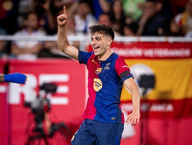 那不勒斯经历10轮点球晋级意杯8强，孔蒂：我们更配得上晋级